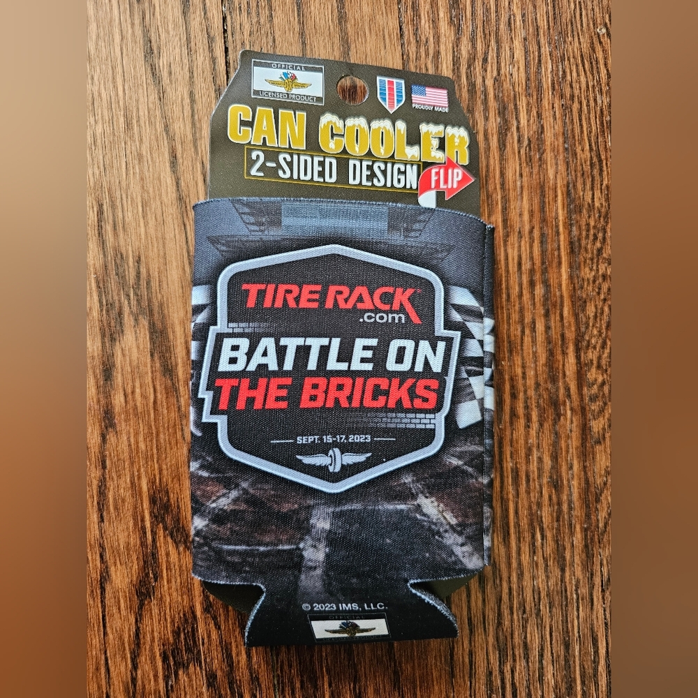 NWT Tire Rack Battle On The Bricks Can Cooler